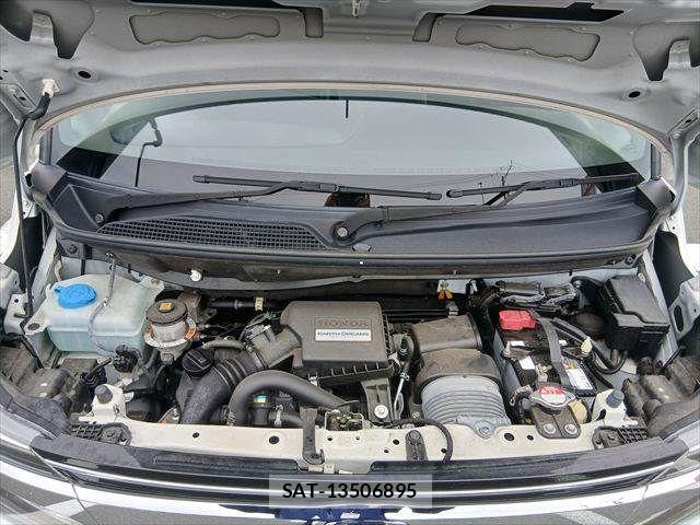 Honda N BOX CUSTOM 2019-09 8881120-22