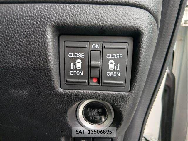 Honda N BOX CUSTOM 2019-09 8881120-7