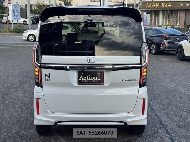 Honda N BOX CUSTOM 2019-11 8881135-4