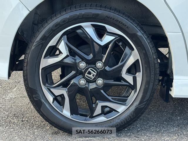 Honda N BOX CUSTOM 2019-11 8881135-6