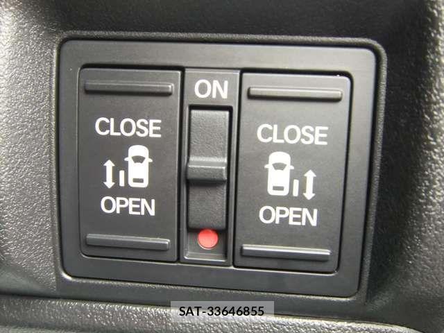 Honda N BOX CUSTOM 2025-04 8881108-11