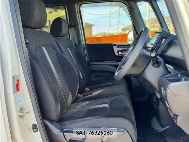 Honda N BOX CUSTOM 2020-08 8881137-15