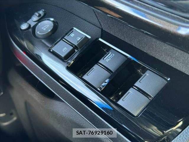Honda N BOX CUSTOM 2020-08 8881137-26