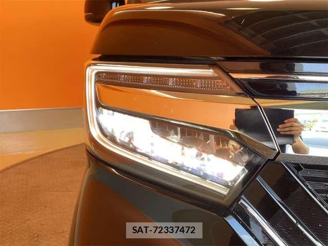 Honda N BOX CUSTOM 2020-06 8881116-12