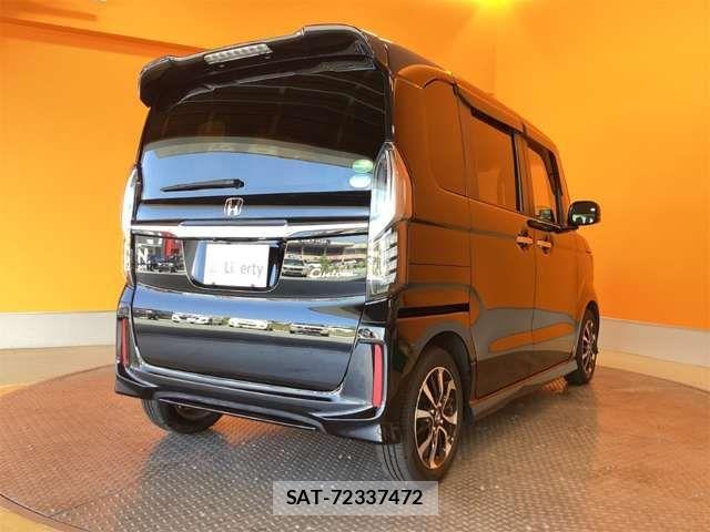 Honda N BOX CUSTOM 2020-06 8881116-18