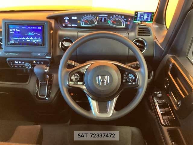 Honda N BOX CUSTOM 2020-06 8881116-1