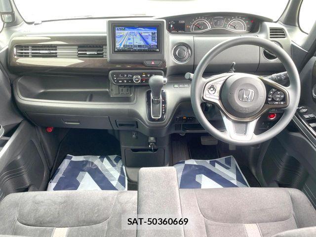 Honda N BOX CUSTOM 2020-06 8881138-1