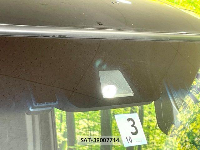Honda N BOX CUSTOM 2023-03 8881090-4