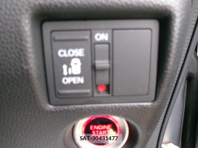 Honda N BOX CUSTOM 2019-06 8881134-10