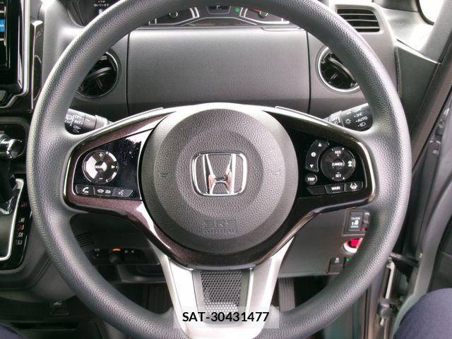 Honda N BOX CUSTOM 2019-06 8881134-17