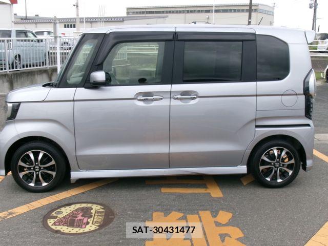 Honda N BOX CUSTOM 2019-06 8881134-1