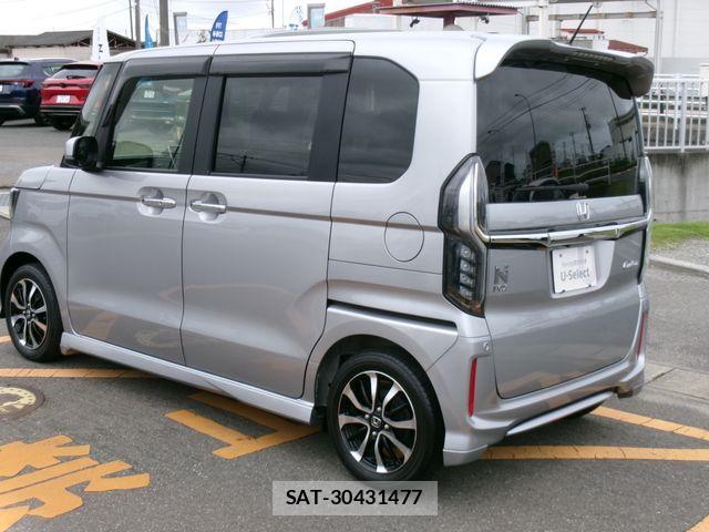 Honda N BOX CUSTOM 2019-06 8881134-2