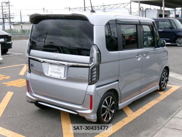 Honda N BOX CUSTOM 2019-06 8881134-4