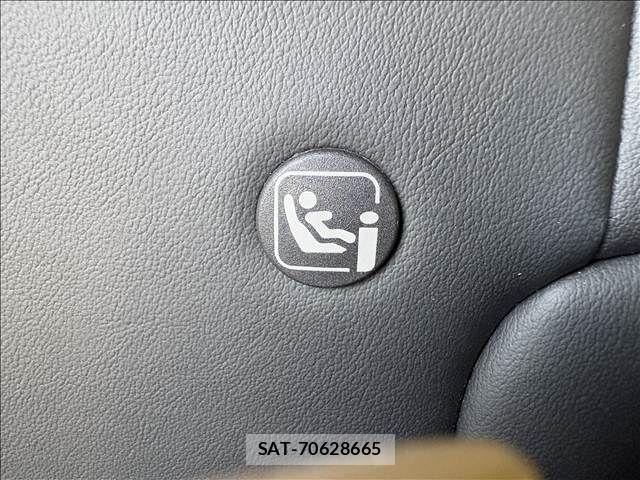 Honda N BOX CUSTOM 2024-02 8881092-17