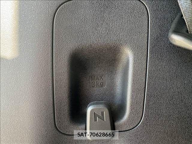 Honda N BOX CUSTOM 2024-02 8881092-8