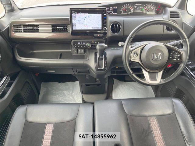 Honda N BOX CUSTOM 2020-09 8881122-1