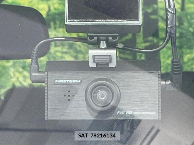Honda N BOX CUSTOM 2023-10 8881099-7