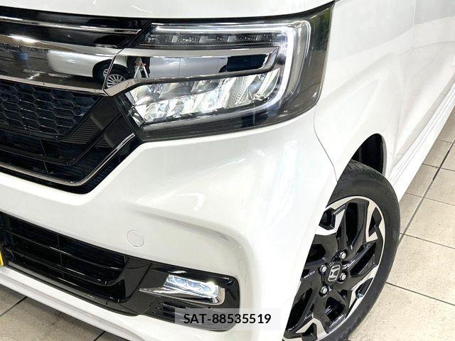 Honda N BOX CUSTOM 2020-01 8881110-11