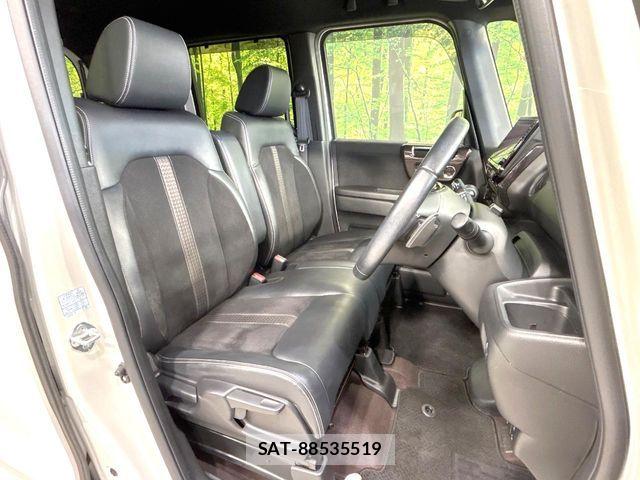 Honda N BOX CUSTOM 2020-01 8881110-7