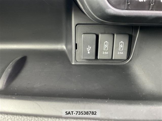 Honda N BOX CUSTOM 2023-09 8881121-13