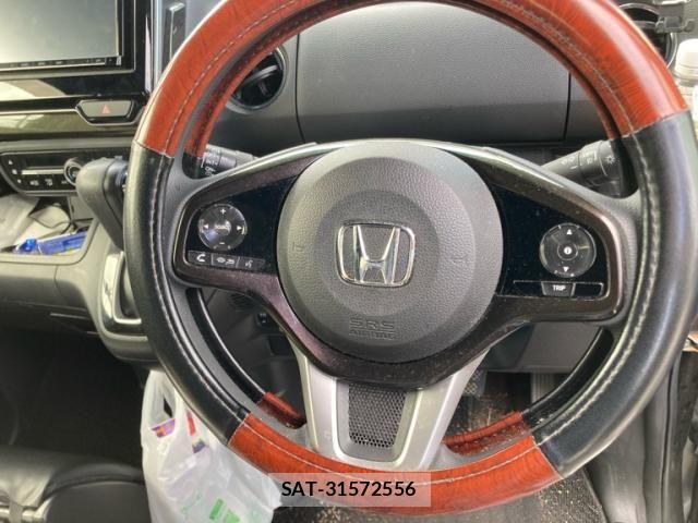 Honda N BOX CUSTOM 2018-02 8881160-12
