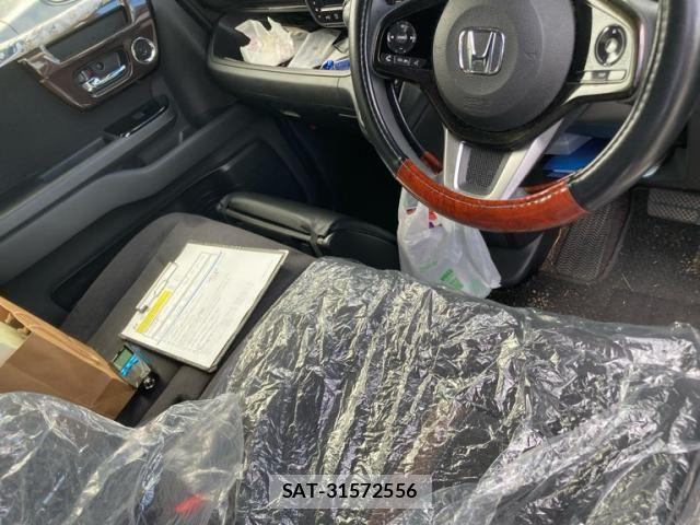 Honda N BOX CUSTOM 2018-02 8881160-13