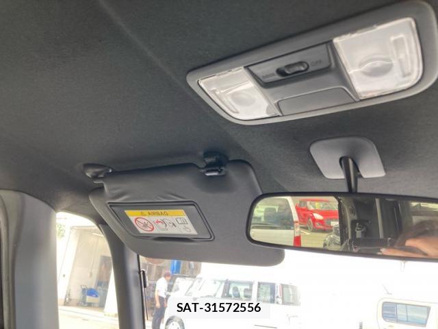 Honda N BOX CUSTOM 2018-02 8881160-16