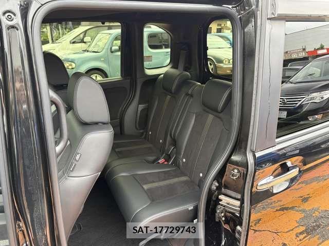 Honda N BOX CUSTOM 2020-10 8881118-9