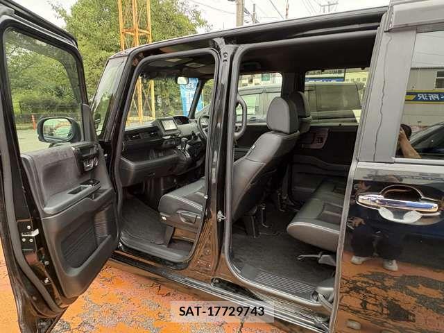 Honda N BOX CUSTOM 2020-10 8881118-1