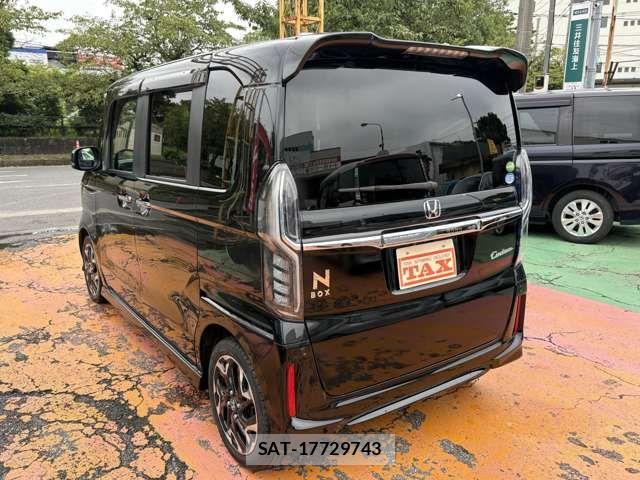 Honda N BOX CUSTOM 2020-10 8881118-3