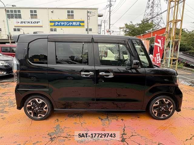 Honda N BOX CUSTOM 2020-10 8881118-6