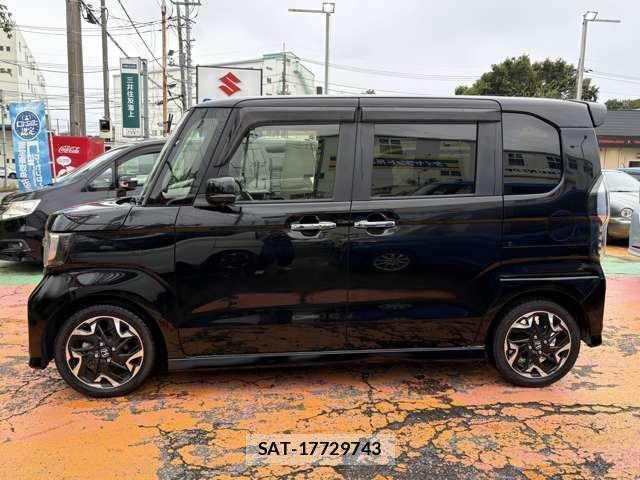 Honda N BOX CUSTOM 2020-10 8881118-7