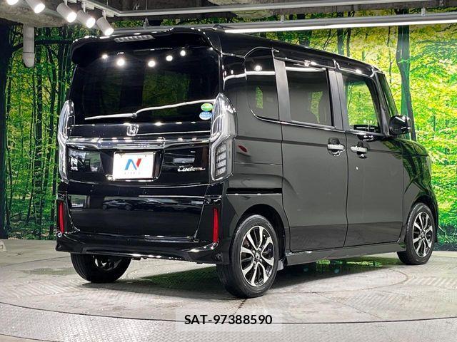 Honda N BOX CUSTOM 2018-02 8881133-16