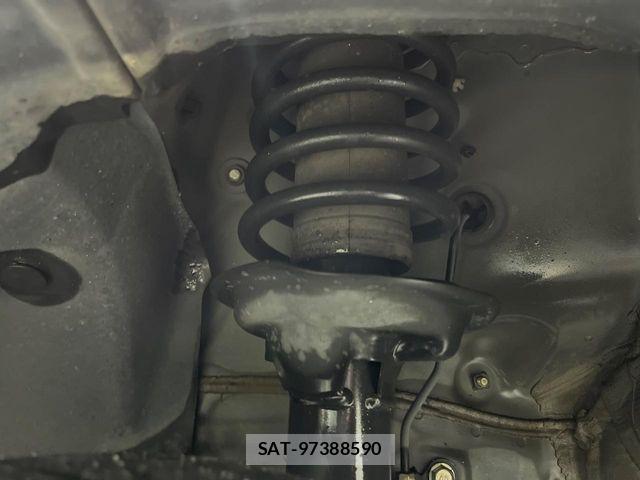 Honda N BOX CUSTOM 2018-02 8881133-19