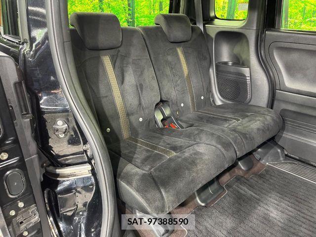 Honda N BOX CUSTOM 2018-02 8881133-8