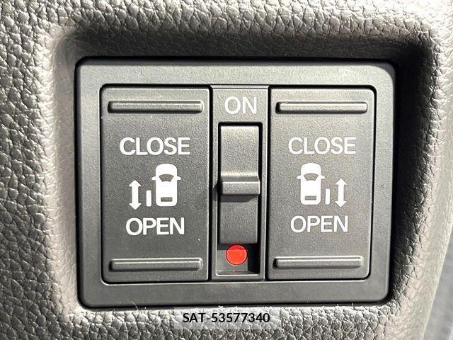 Honda N BOX CUSTOM 2023-08 8881112-4