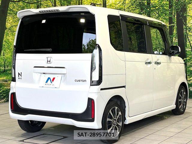 Honda N BOX CUSTOM 2023-10 8881093-16