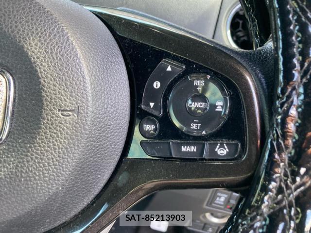 Honda N BOX CUSTOM 2019-08 8881163-13