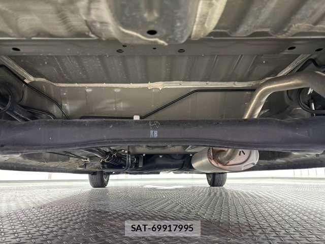 Honda N BOX CUSTOM 2023-06 8881111-13