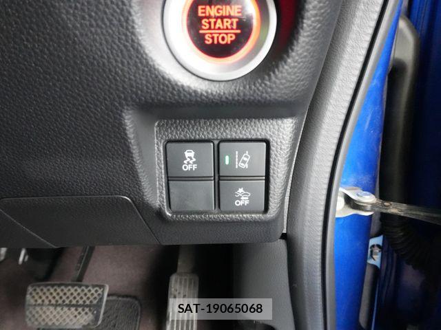 Honda N BOX CUSTOM 2019-12 8881124-16