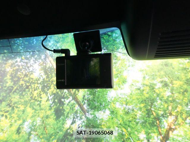 Honda N BOX CUSTOM 2019-12 8881124-18