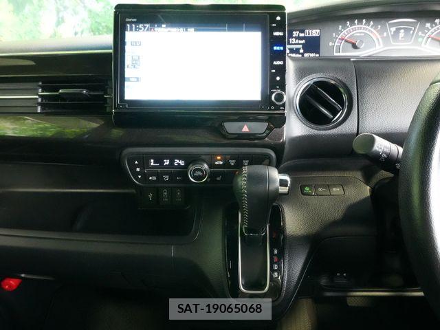 Honda N BOX CUSTOM 2019-12 8881124-19