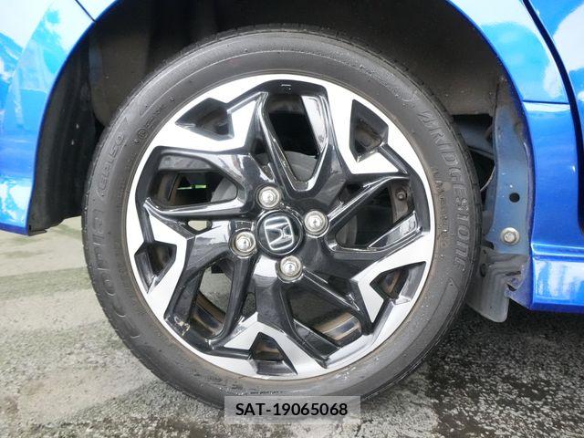 Honda N BOX CUSTOM 2019-12 8881124-26