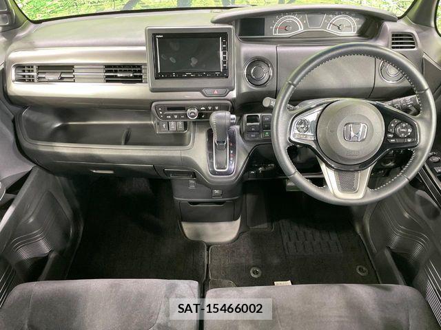 Honda N BOX CUSTOM 2022-02 8881103-1