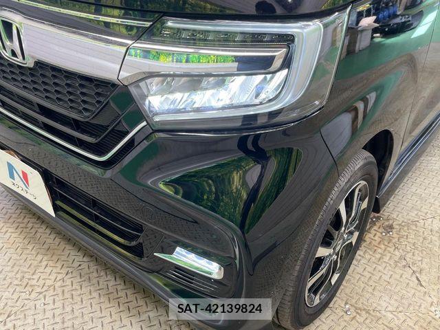 Honda N BOX CUSTOM 2019-05 8881128-11