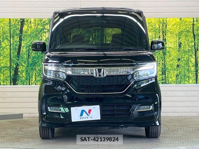 Honda N BOX CUSTOM 2019-05 8881128-13