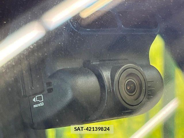Honda N BOX CUSTOM 2019-05 8881128-6