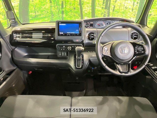 Honda N BOX CUSTOM 2021-05 8881131-1