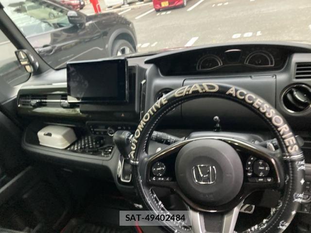 Honda N BOX CUSTOM 2020-12 8881129-11