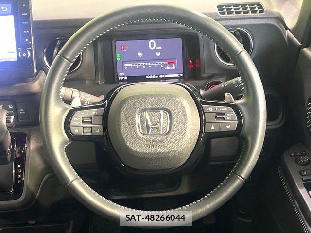 Honda N BOX CUSTOM 2023-10 8881085-11